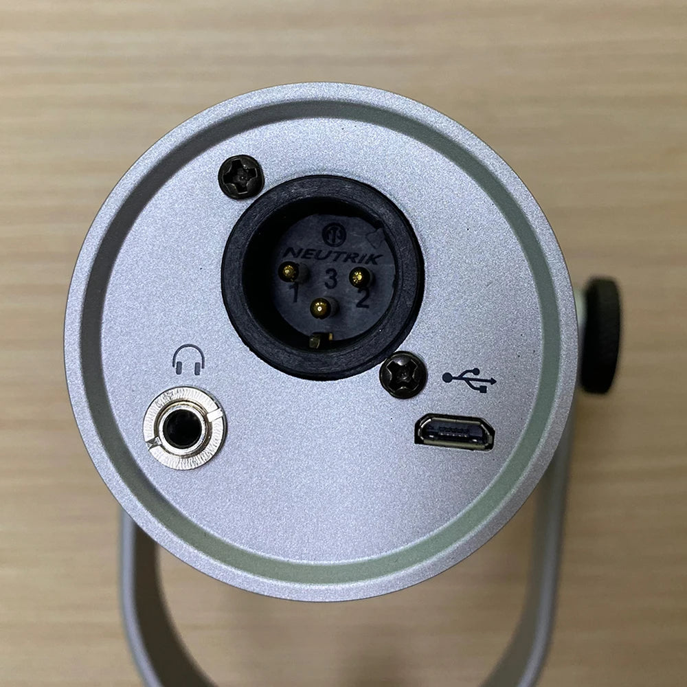 MV7 mv7+ Dynamic Podcast Microphone Smartphone Computer Live Wired Mic for Podcasting Recording Live Streaming Gaming,silvery