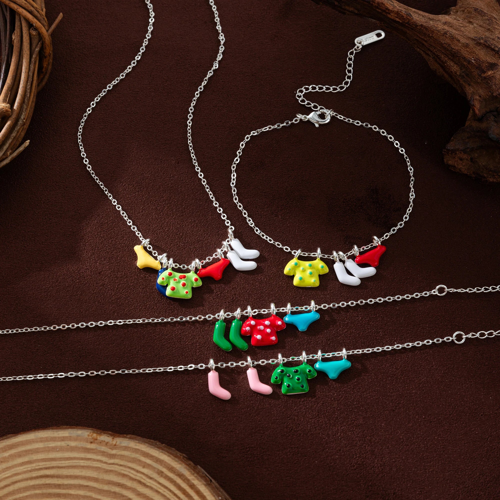 New oil dripping colored clothes, socks, underwear, trendy fashion, sweet necklace, bracelet, gold-plated