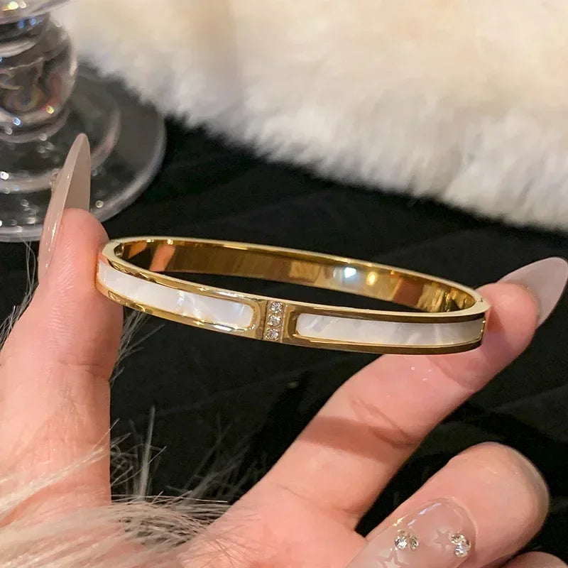 Gold Color Stainless Steel Colorfast Clasp Bracelets for Women Skyful Star Bracelet Light Luxury Paty Jewelry Gifts Wholesale