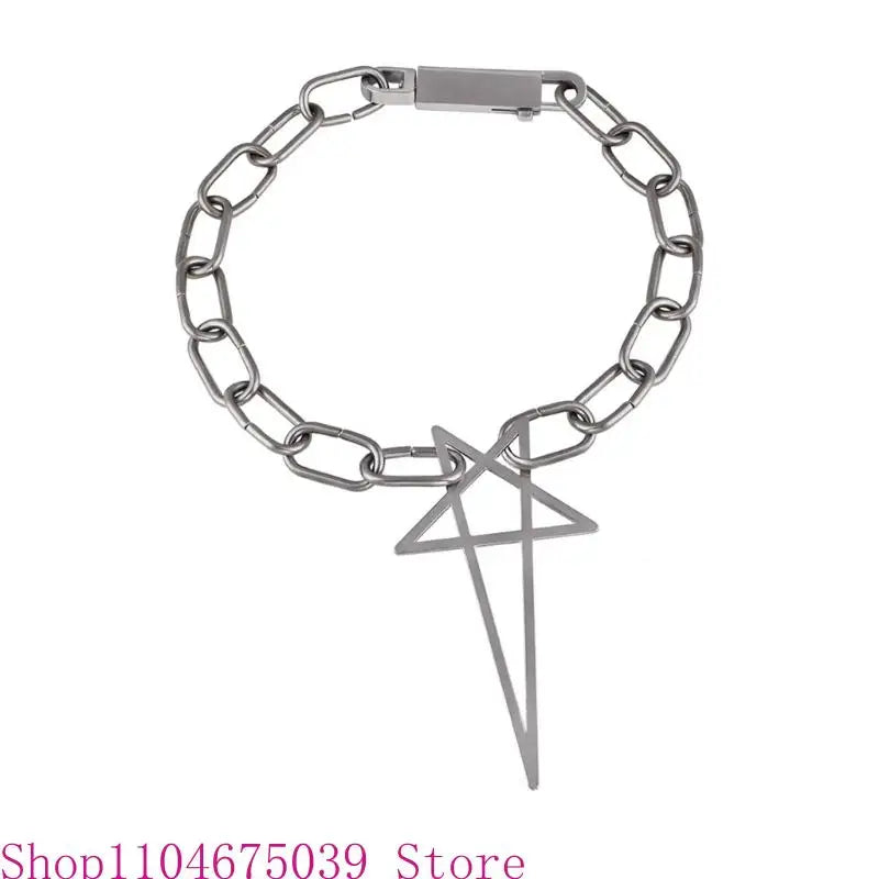 Fashionable 17 Clasp Necklace Simple Necklace Professional Necklace Suitable for Youthful Women for Casual to Formal