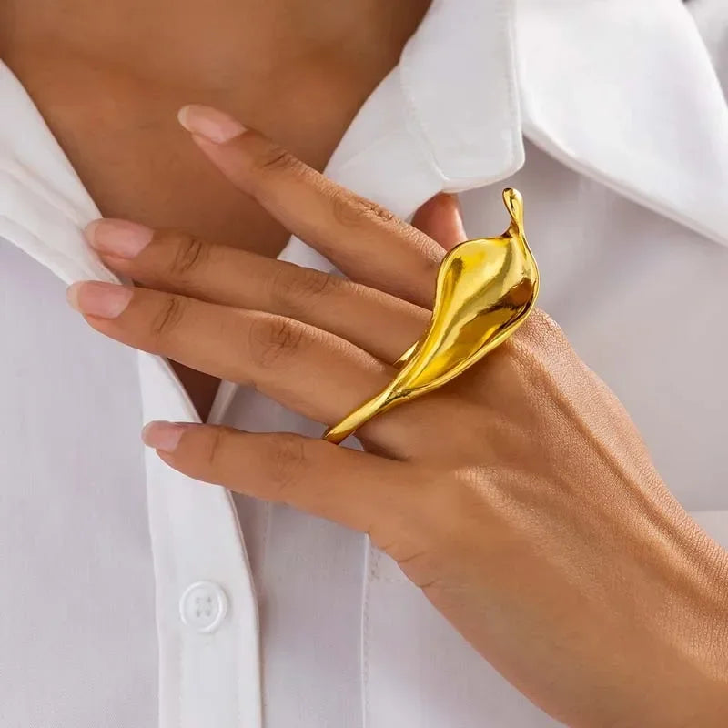 Exaggerated Metal Leaf Shaped Rings for Men Women Vintage Gothic Gold Silver Color Large Irregular Ring Jewelry Accessories