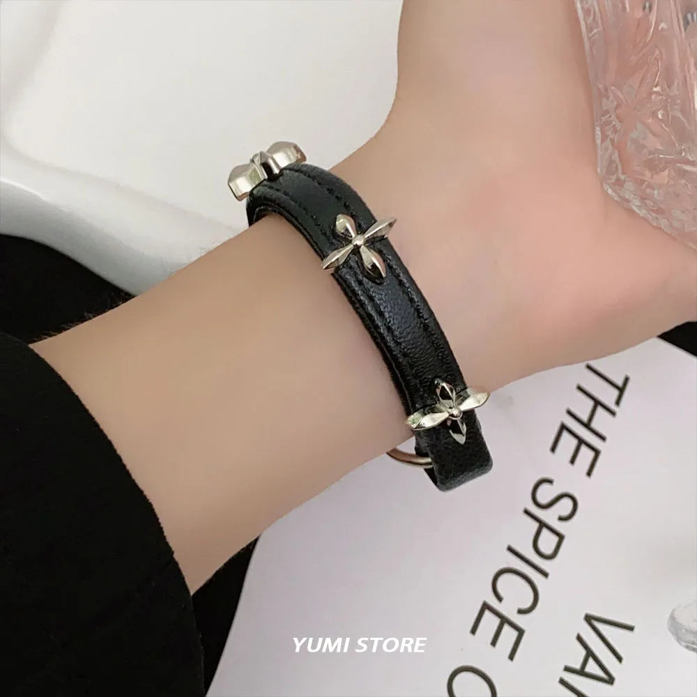 New Vintage Cross Bracelet For Women Fashion Punk PU Leather Adjustable Bracelet Hot Girl Kpop Jewelry Cool Y2K Accessories