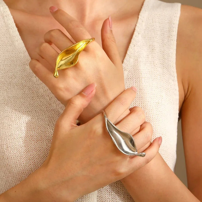 Exaggerated Metal Leaf Shaped Rings for Men Women Vintage Gothic Gold Silver Color Large Irregular Ring Jewelry Accessories