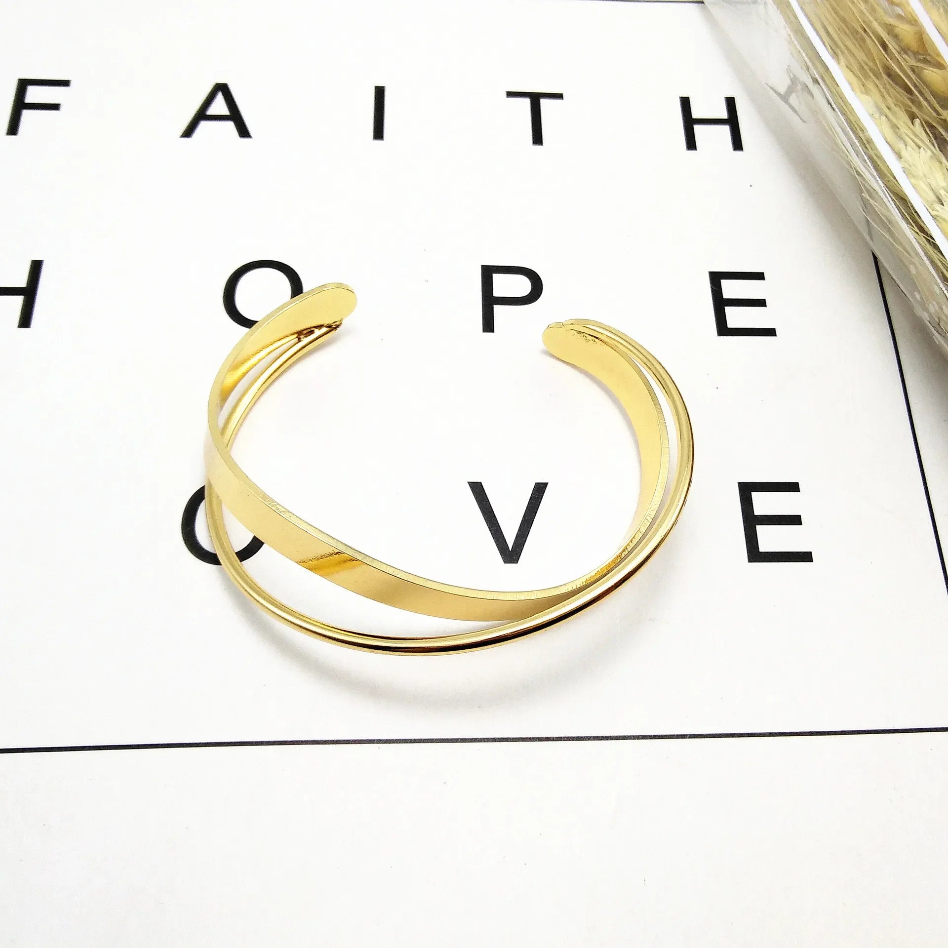 Fashion Stainless Steel Adjustable New Design Gold Plated Bracelet Women's Luxury Gifts Bracelet For Women Jewelry Gift