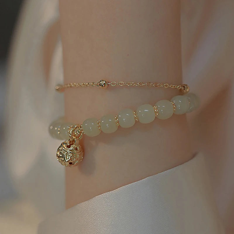 New Fashion Style Small Bell Pendant Bracelet Vintage Light Luxury Beaded t Hand String Women's Jewelry Gives Best Friend