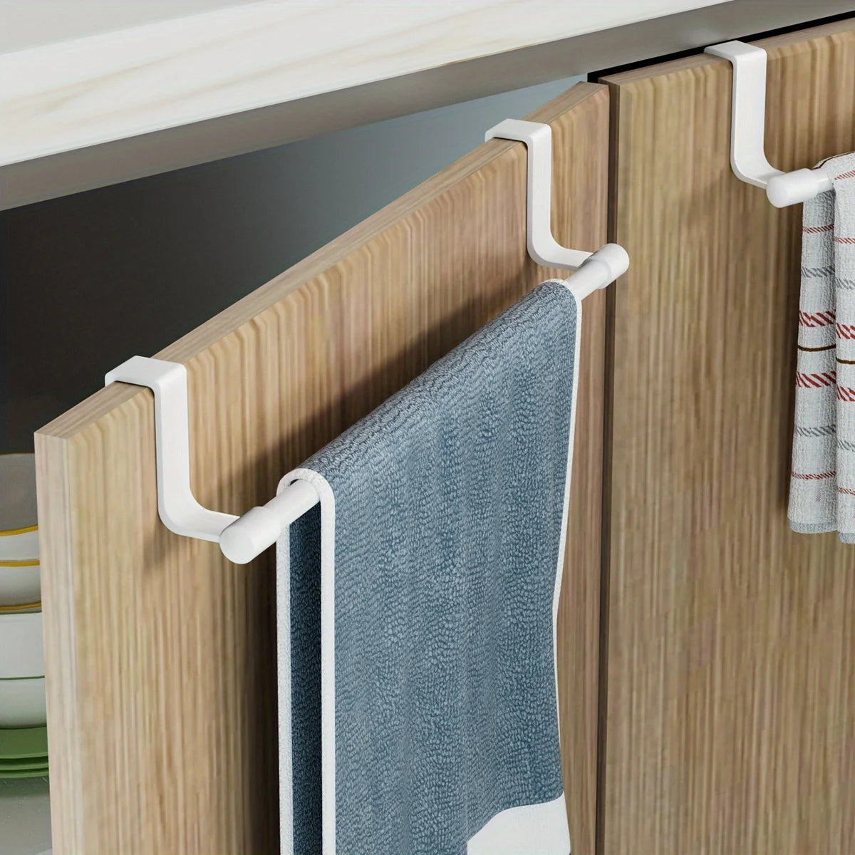 1 kitchen towel rack, cabinet door style towel bar, suitable for hanging towels on cabinet doors, kitchen towel storage rack