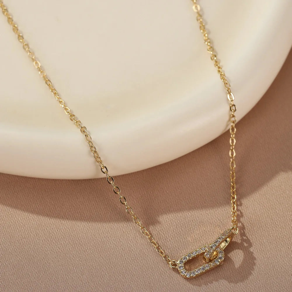 New Fashion Geometry Light Luxury Necklace for Women Minimalism Paper Clip Inlay Zircon Pendant Necklace Charm Elegant Jewelry