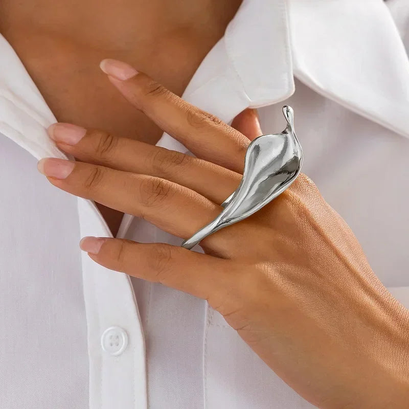 Exaggerated Metal Leaf Shaped Rings for Men Women Vintage Gothic Gold Silver Color Large Irregular Ring Jewelry Accessories