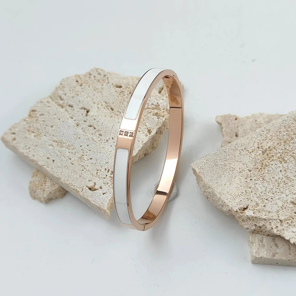 Fashion New Stainless Steel Bracelet Jewelry for Women Men Simple Zircon Gold Plated Girls Gift Hot Selling