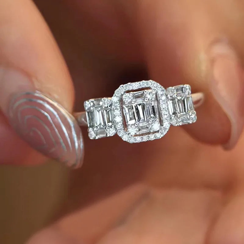 New Sparkling Quadrilateral Geometric Design Ring Light Luxury Personalized Fashion Style Engagement and Wedding Accessories