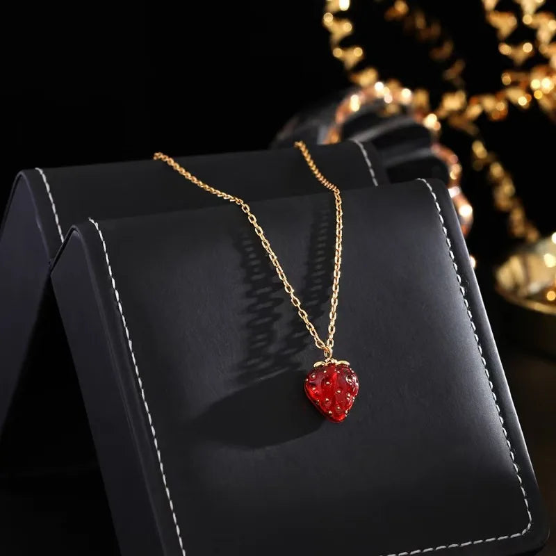 New Women's Necklace Earrings Trendy Temperament Strawberry Autumn and Winter Style Elegant Lady Style Design Niche High-end