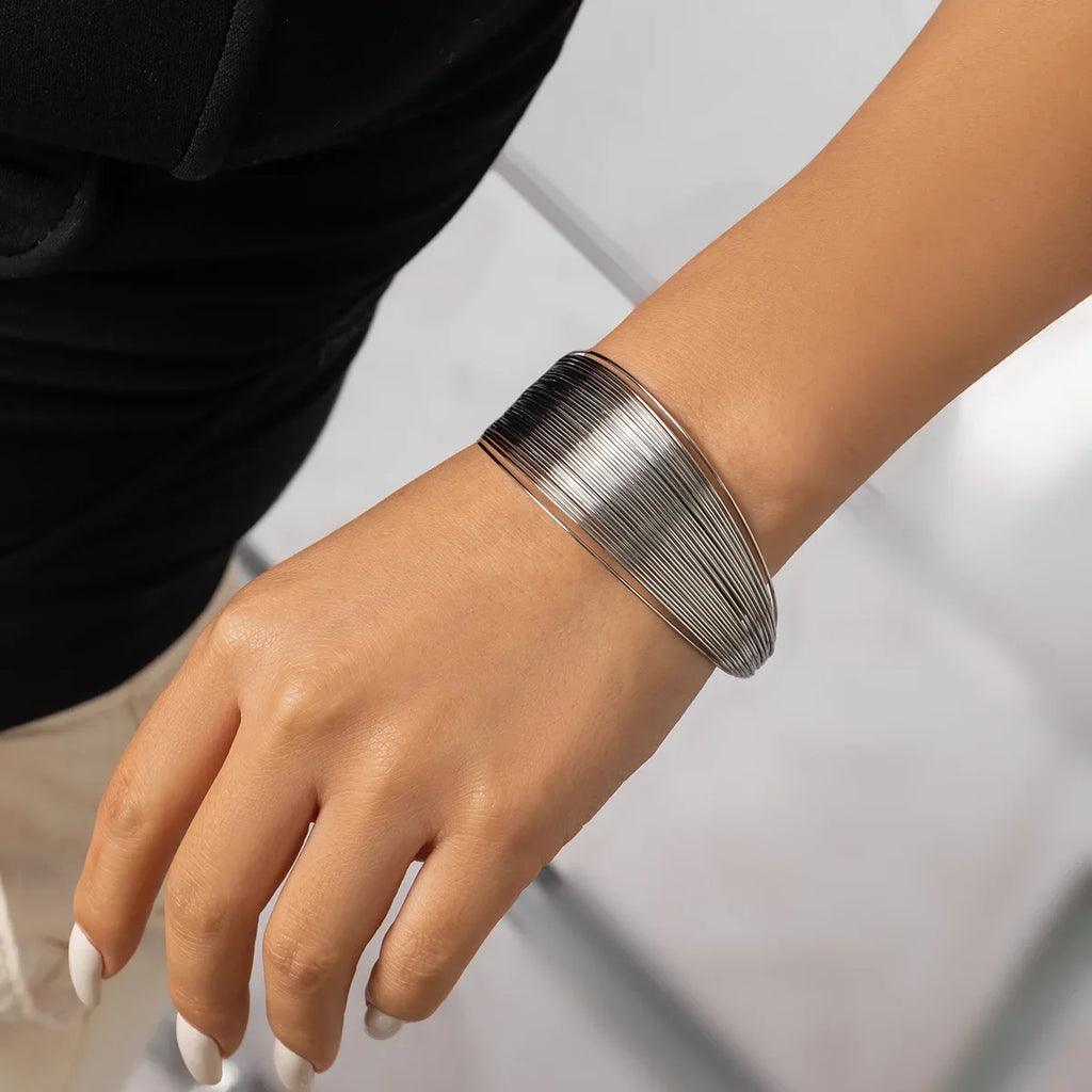 New Fashion Wire Bracelet Metal Wide Bangle Multi-layer Opening Wide-Style Personality Bracelet Popular Women Hand Accessories