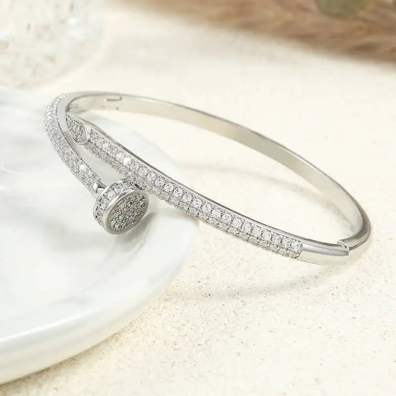 2025New Nail Bracelet For Women Full Crystal Zircon Inlaid Bangle Fashion Statement Jewelry For Party Wedding Daily Wear