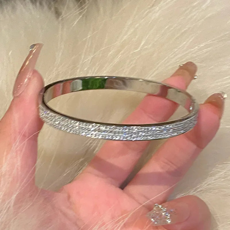 Gold Color Stainless Steel Colorfast Clasp Bracelets for Women Skyful Star Bracelet Light Luxury Paty Jewelry Gifts Wholesale