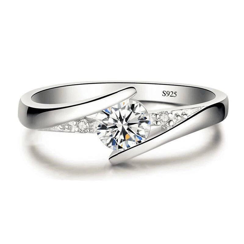 Cute Female White Zircon Round Stone Ring Silver Color Engagement Charm Wedding Jewelry For Women