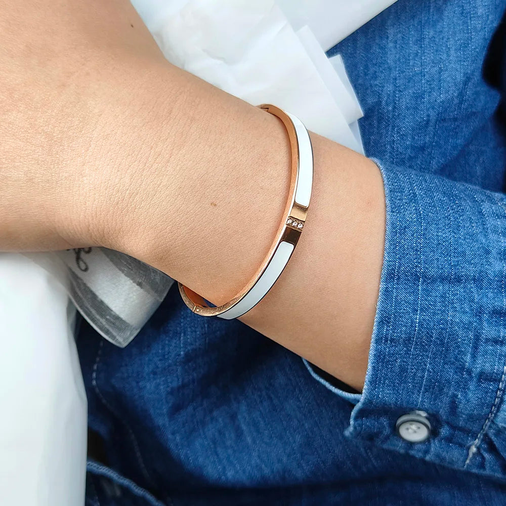 Fashion New Stainless Steel Bracelet Jewelry for Women Men Simple Zircon Gold Plated Girls Gift Hot Selling