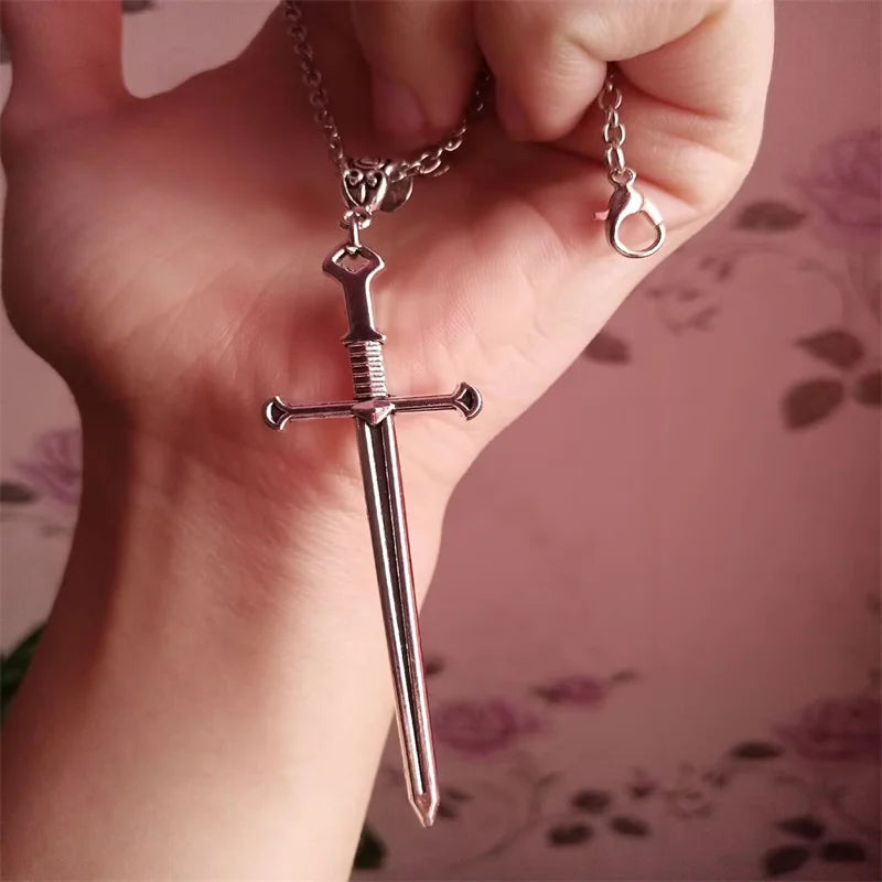 New Sword Necklace, Sword Pendant, Pagan,Gothic, Witchcraft, Spells, Witchcraft, Witches, Medieval Jewelry。