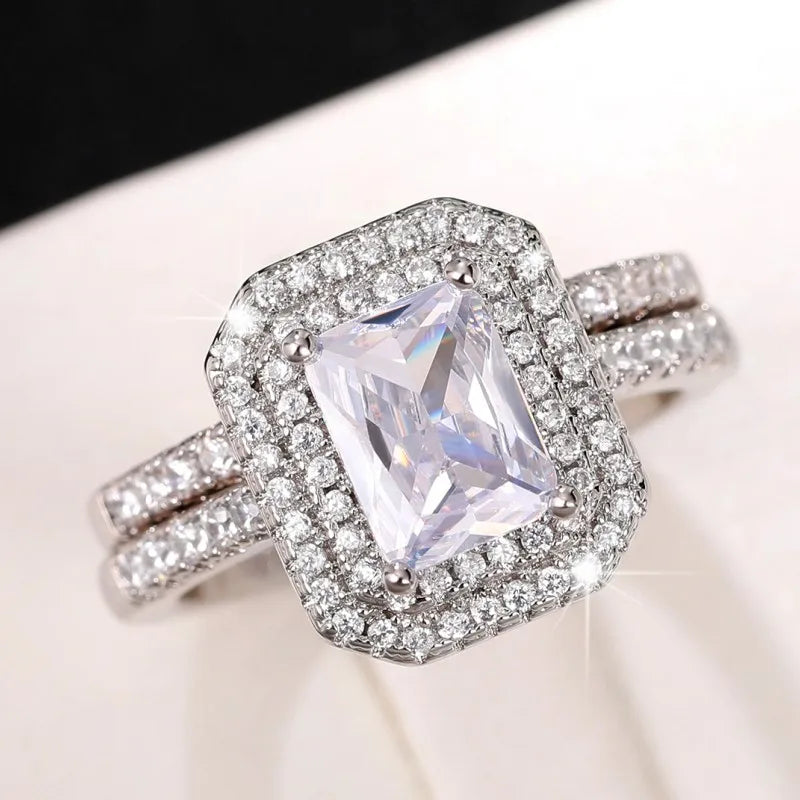 New Sparkling Quadrilateral Geometric Design Ring Light Luxury Personalized Fashion Style Engagement and Wedding Accessories