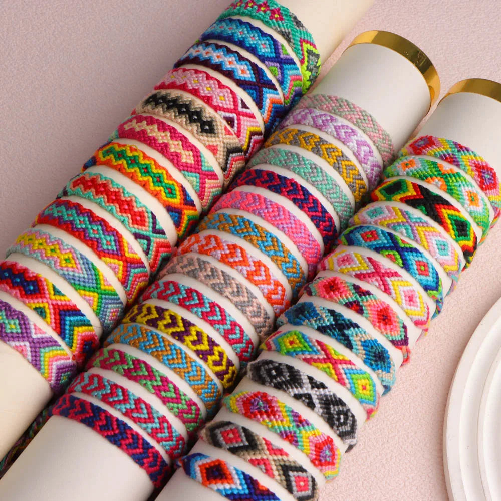 12Pcs/Lot New Fashion Multicolor Classic Bohemia Handmade Weave Bracelets Adjustable Daily Simple Wear For Men Women Party Gifts