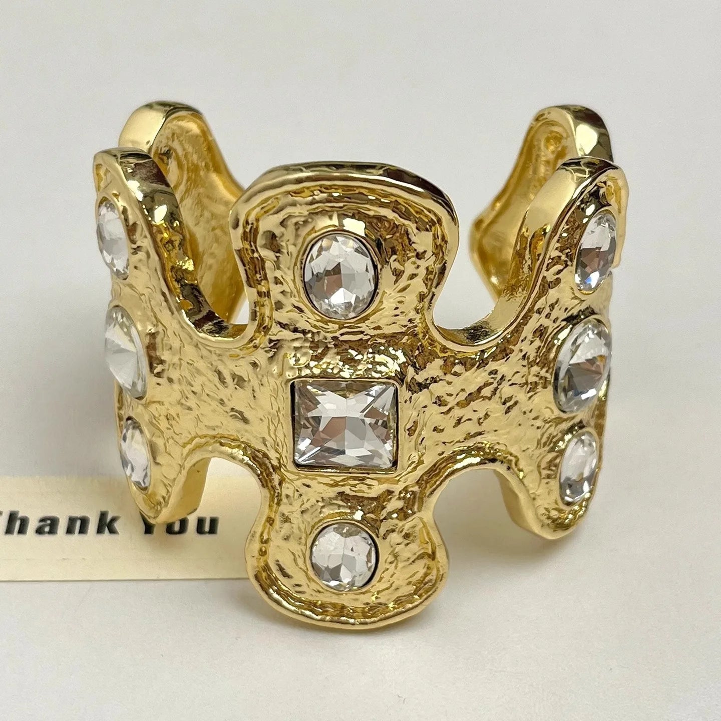 Luxurious retro colored gemstone wide opening bracelet fashionable and high-end jewelry gift for women's banquets