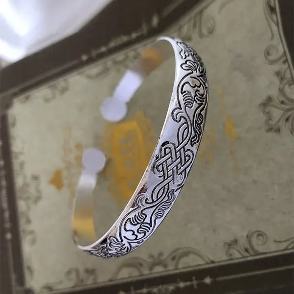 New Retro Cuff Bracelets Tibetan Silver Metal Carving Fish Elephant Flower Bangles Vintage Gypsy Jewelry Female Gifts