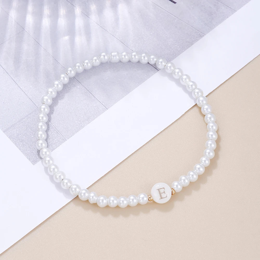 New Fashion 26 Letter Bracelet Women Temperament Handmade Simulated Pearl Bead Bracelet For Women Jewelry Gift