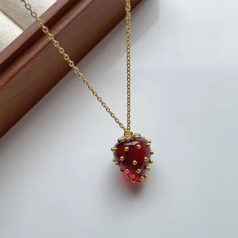 New Women's Necklace Earrings Trendy Temperament Strawberry Autumn and Winter Style Elegant Lady Style Design Niche High-end