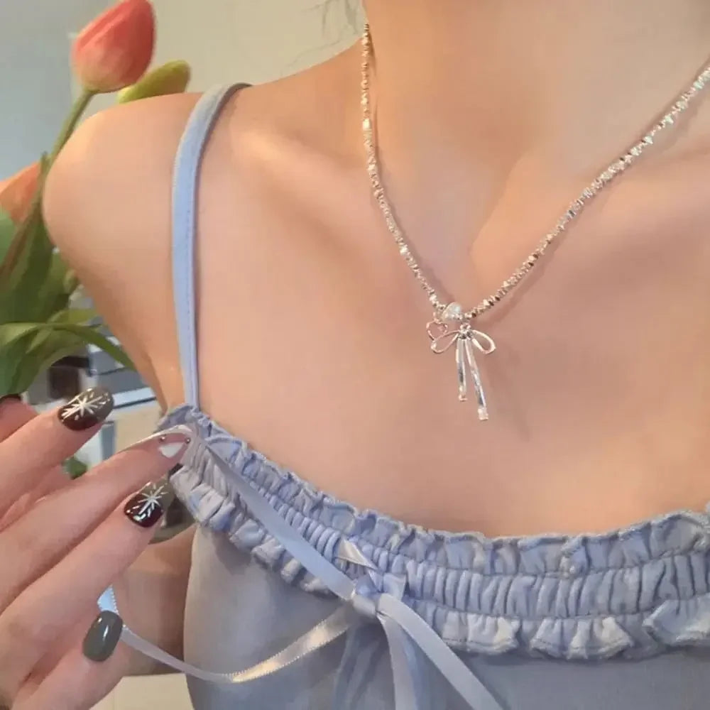 New Retro Bow Pendant Necklace Silver Color Fashion Snake Bone Chain Necklace Women Girl Simple Sweater Chain Fashion Jewelry