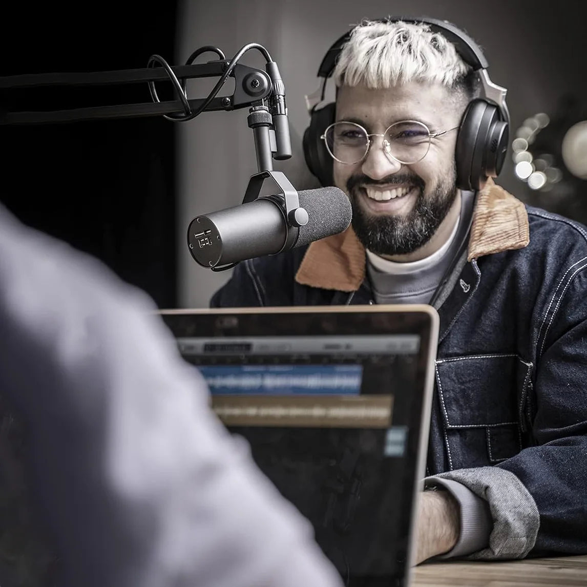 SM7B Professional Dynamic microphone podcast studio set for Live/Stage Recording Podcasting Black Metal Mic