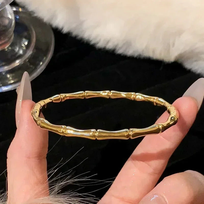 Gold Color Stainless Steel Colorfast Clasp Bracelets for Women Skyful Star Bracelet Light Luxury Paty Jewelry Gifts Wholesale