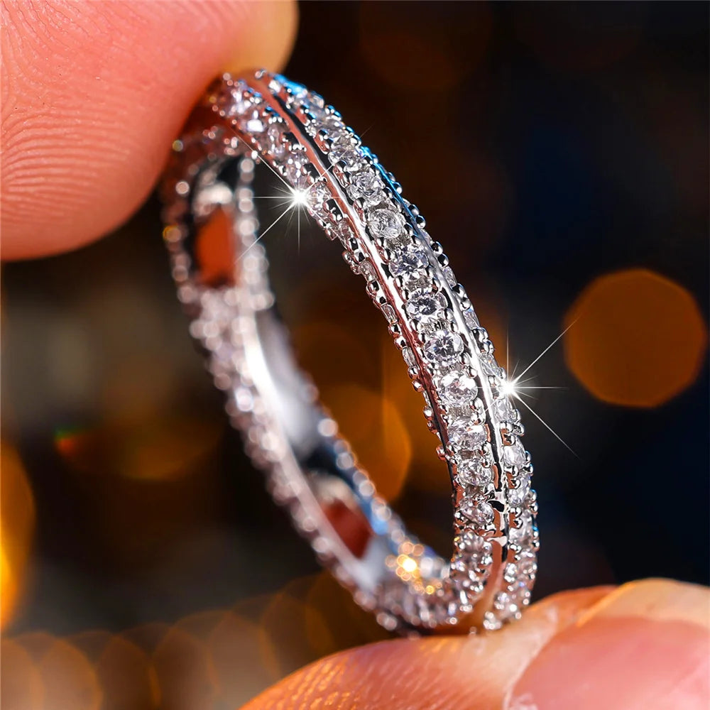 Luxury Female White Zircon Stone Finger Ring Vintage Silver Color Wedding Band Bridal Jewelry For Women