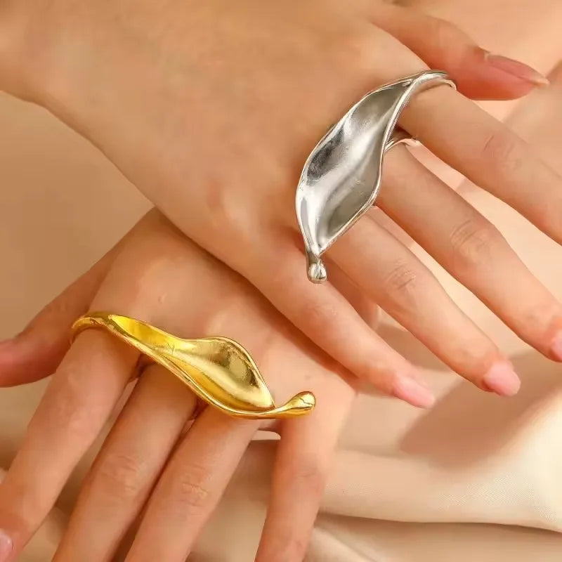 Exaggerated Metal Leaf Shaped Rings for Men Women Vintage Gothic Gold Silver Color Large Irregular Ring Jewelry Accessories