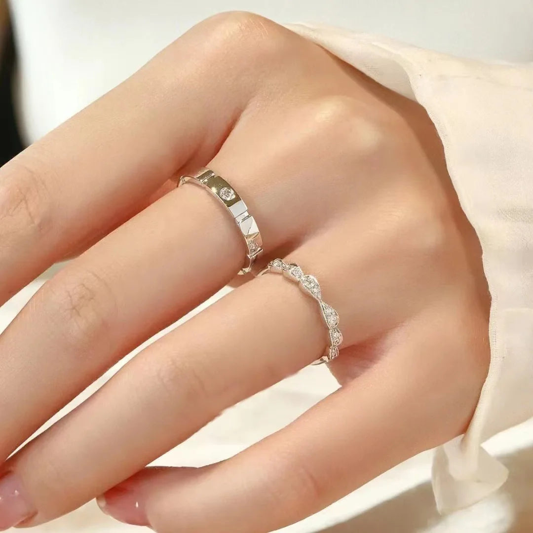 1/2pcs Silver Color Shiny Zircon Matching Couple Rings Luxury Delicate Wedding Rings Set for Women Men Charm Jewelry Accessories