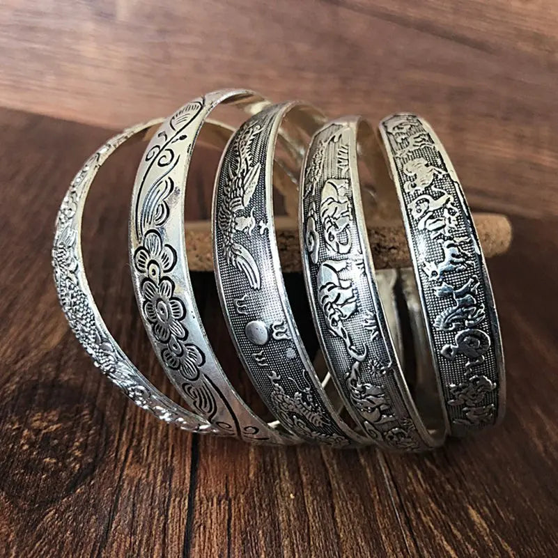 New Retro Cuff Bracelets Tibetan Silver Metal Carving Fish Elephant Flower Bangles Vintage Gypsy Jewelry Female Gifts