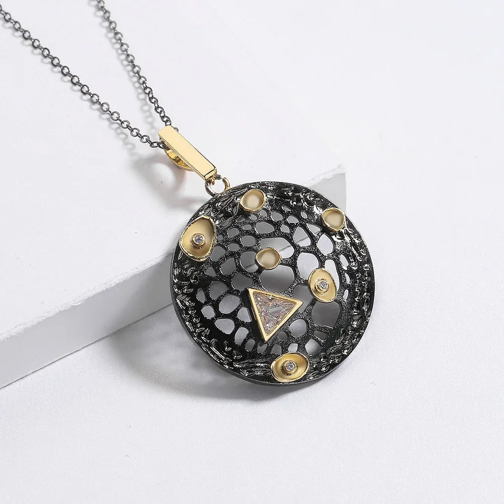 Fashion Statement Style Necklace for Women Personality Korea Round Hollow Black New Arrival Korea Sweater Chain Gifts