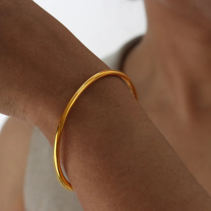 Minimalist Bracelet Bangles In Stainless Steel 18K Gold Plated Waterproof Rust-proof High Quality Bracelets Bangle For Women