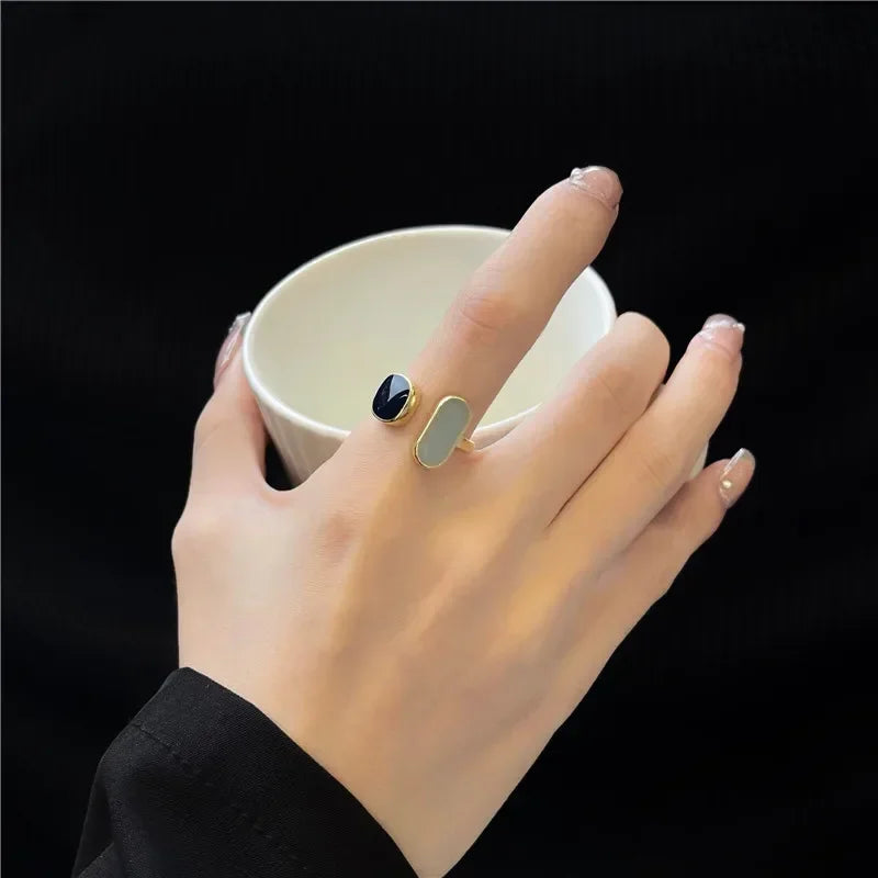 New 4Pcs Punk Adjustable Open Gold Color Ring Fashionable Smooth Metal Ring Set Women's Aesthetics Party Jewelry Birthday Gifts