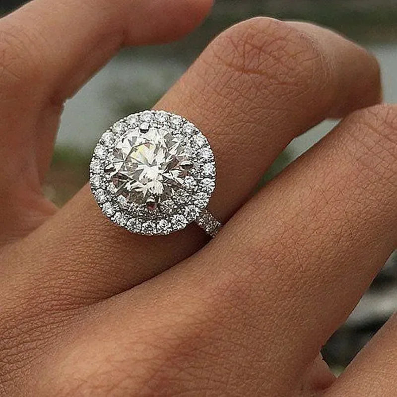 Huitan Brilliant Cubic Zirconia Rings for Women Charming Delicate Wedding Bridal Jewelry Dazzling Fashion Modern Party Jewelry
