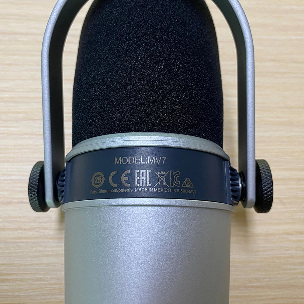 MV7 mv7+ Dynamic Podcast Microphone Smartphone Computer Live Wired Mic for Podcasting Recording Live Streaming Gaming,silvery