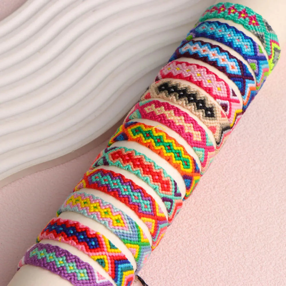12Pcs/Lot New Fashion Multicolor Classic Bohemia Handmade Weave Bracelets Adjustable Daily Simple Wear For Men Women Party Gifts
