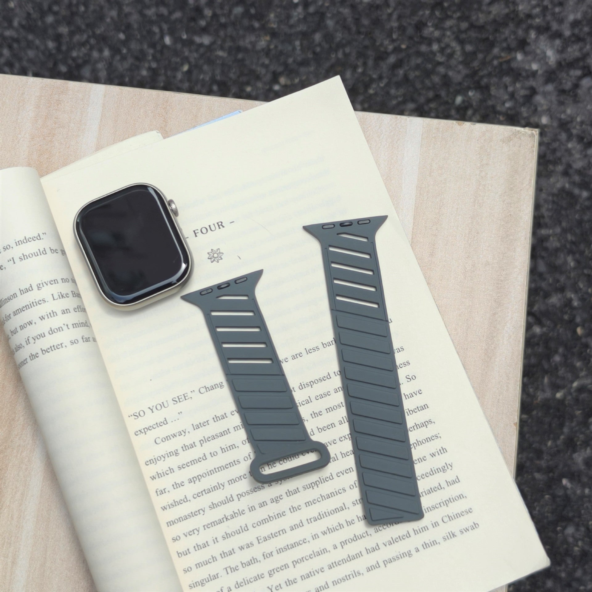 Applicable Twill Silicone Magnetic Watch Band