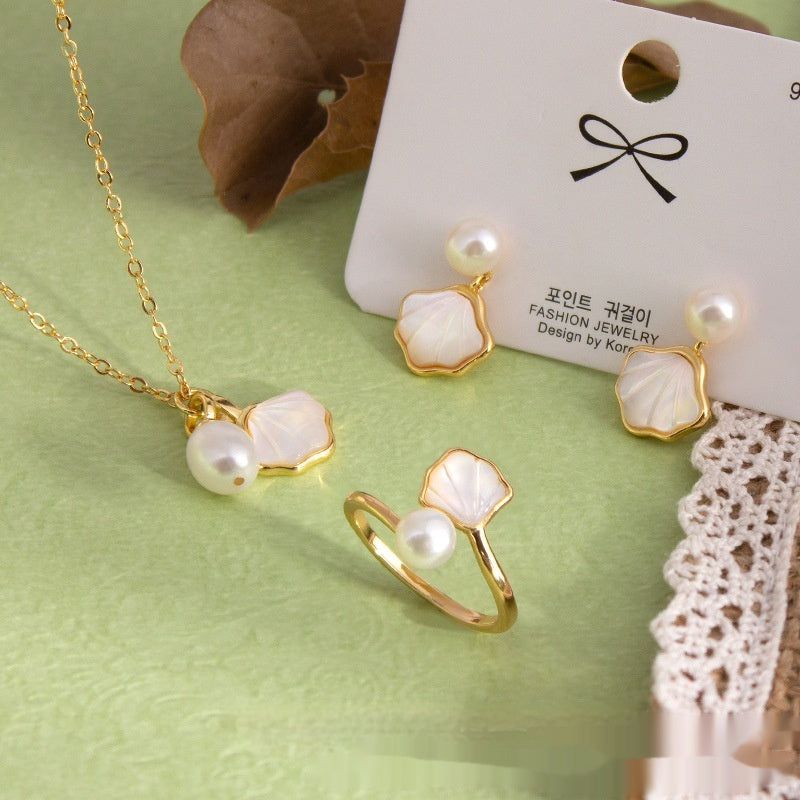 Personality Natural Freshwater Pearl Ornament