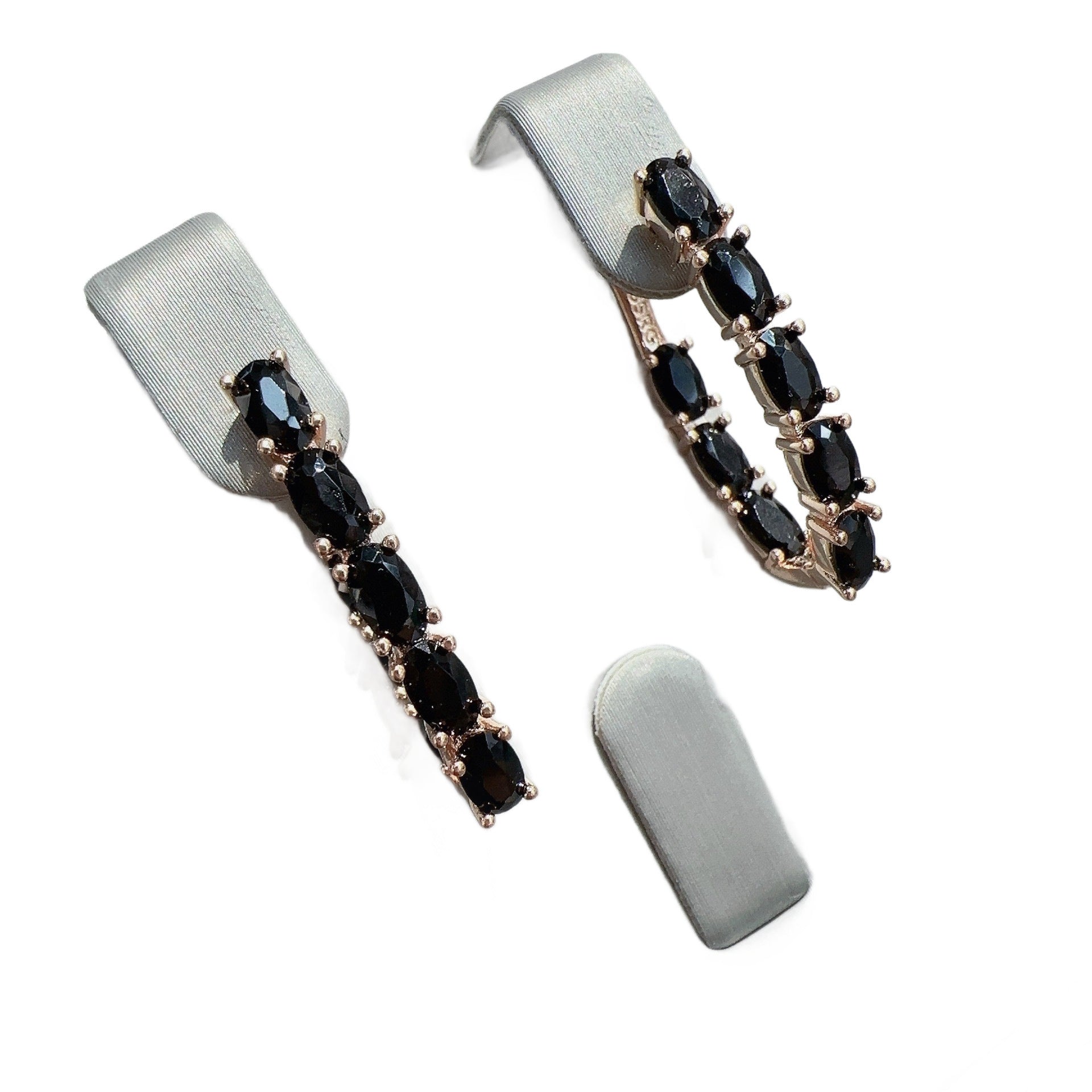 Design Lvzuan V-shaped Personality Affordable Luxury French Texture Temperament Wild Ear Clip