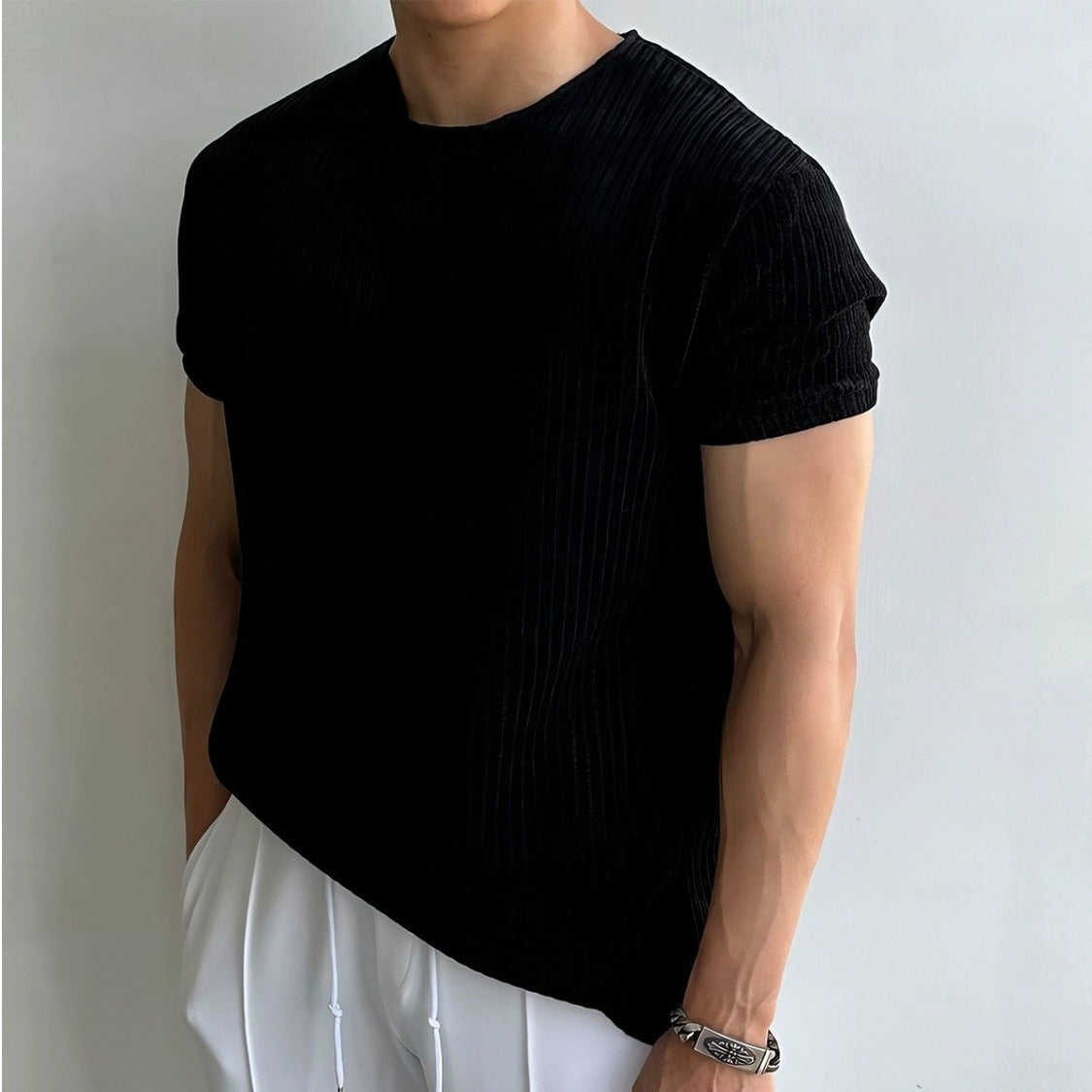 Breathable Short-sleeved Sweater Men's Round Neck T-shirt
