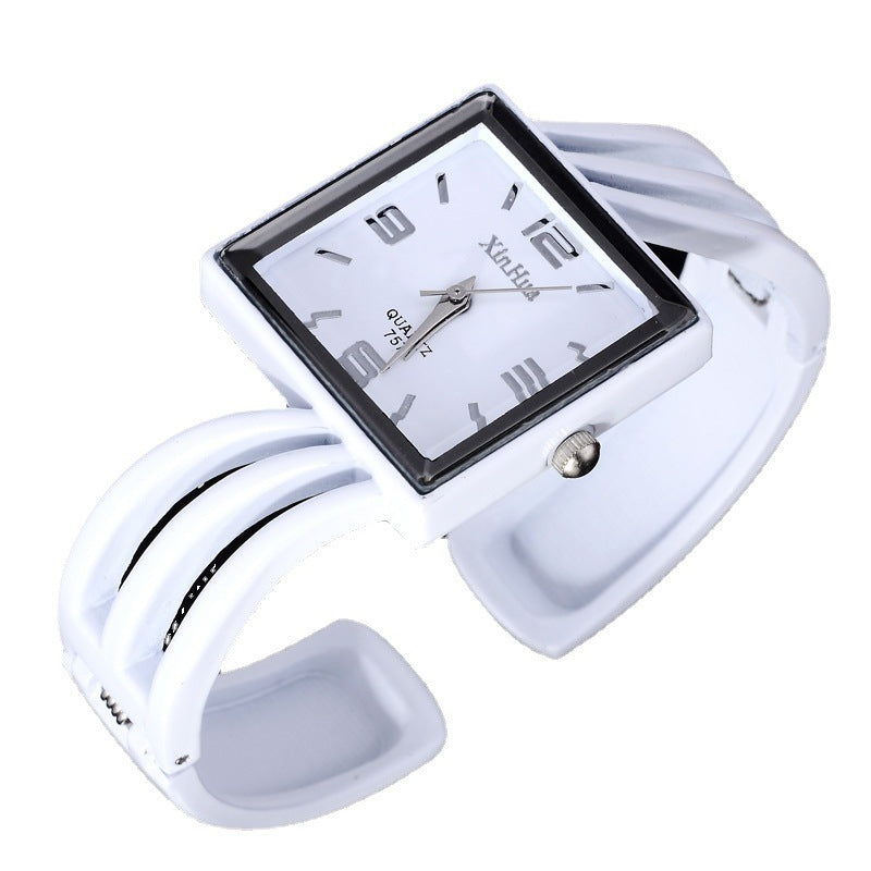 Middle East Ladies Bracelet Quartz Watch