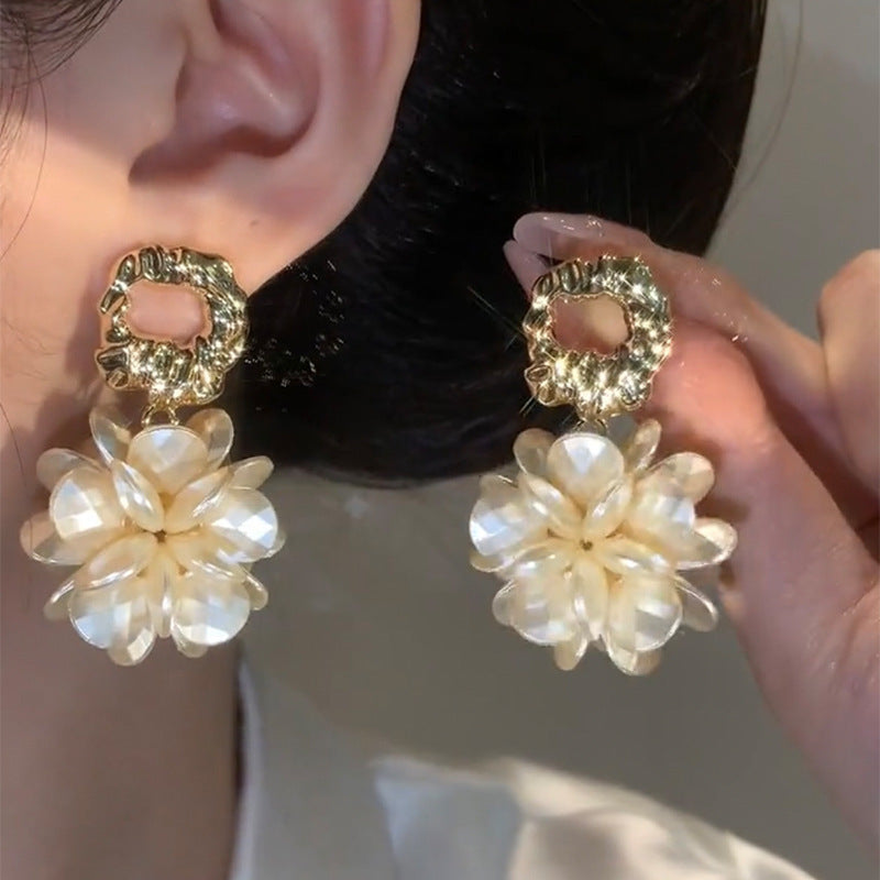 Silver Needle European And American Vintage Crumpled Resin Geometric Earrings