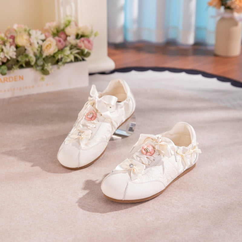 2026 New-style Oriental Aesthetic Flower Embroidery Casual Shoes - Three-color Ribbon Bow Flat Shoes - Sweet-Tempered Women's Shoes - Versatile Sports Shoes