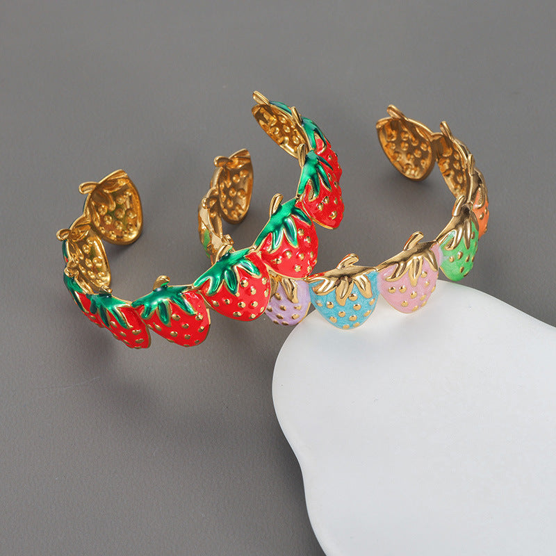 Fashion Personality Stainless Steel Strawberry Drip Bracelet