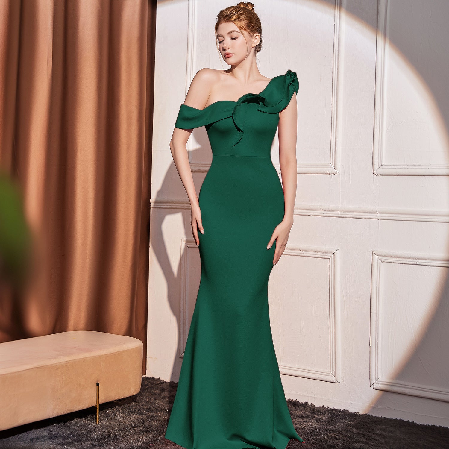High-end Slant Shoulder Slimming Long Dress