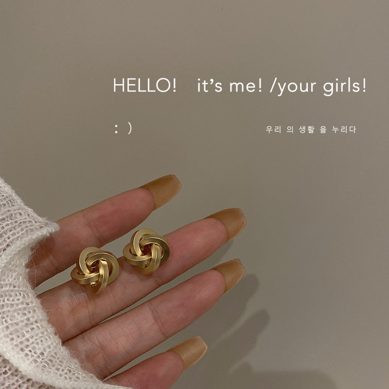 Magic Metal Connecting Ball Design Sense Earrings